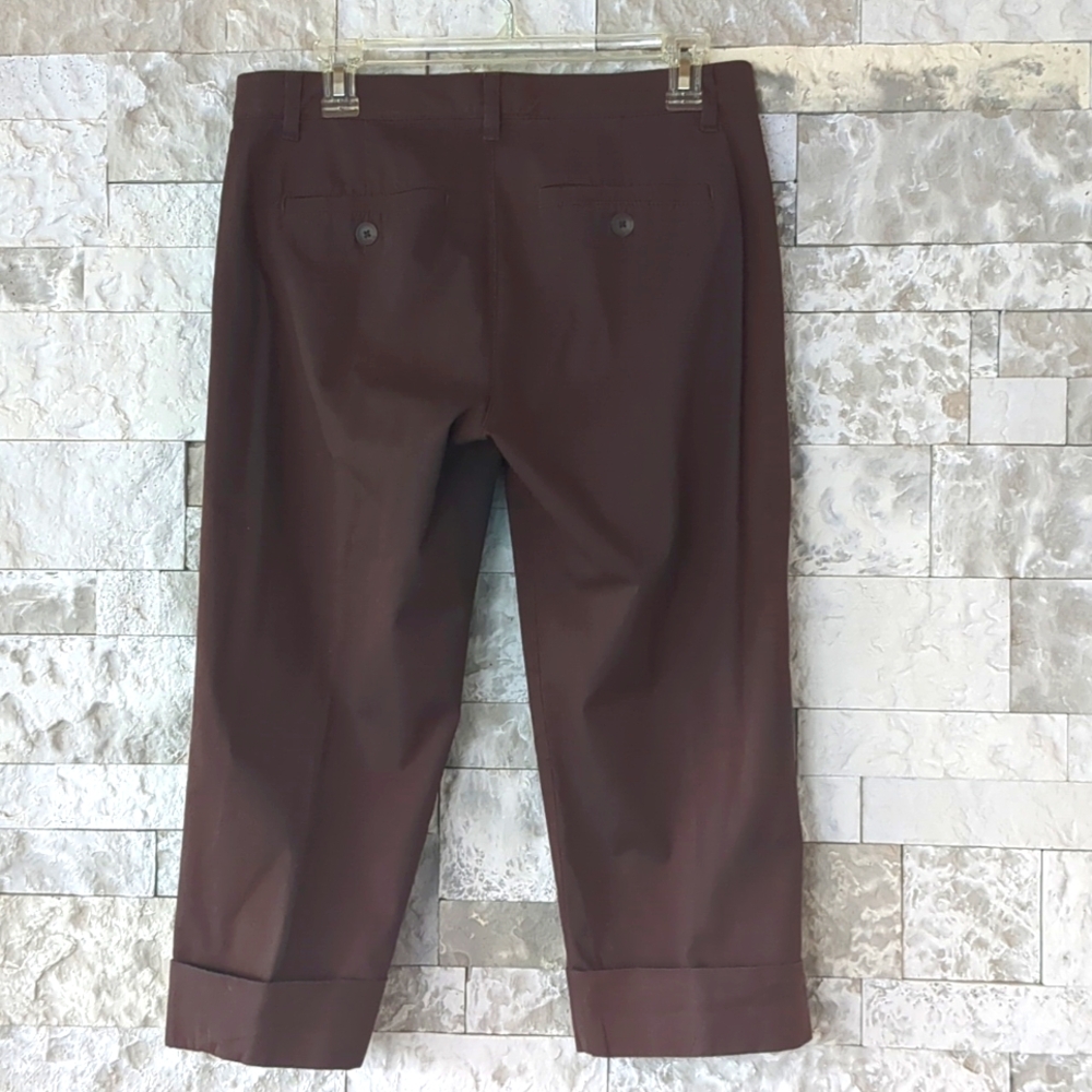 Bandolino Capris Pants Sz 6, Maureen Style Brown Cuffs Comfort Stretch EUC - Picture 3 of 12